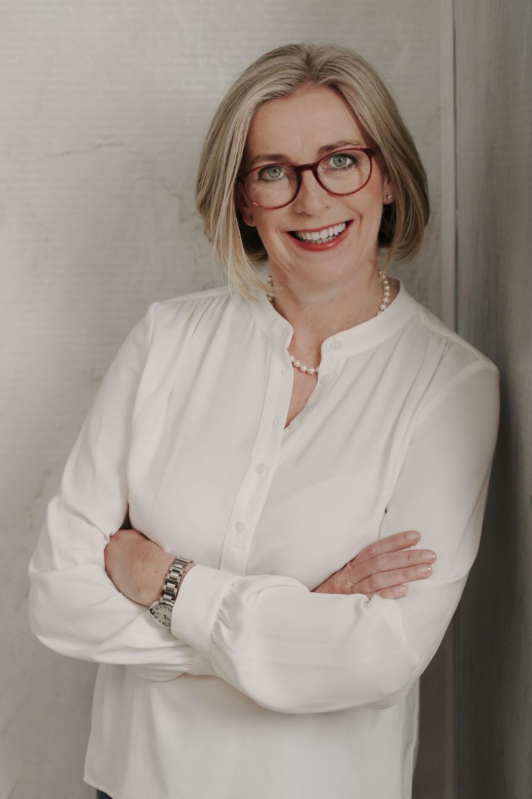 Aileen Ryan